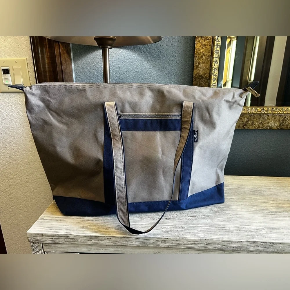 Samsonite Gray and Blue Travel Tote